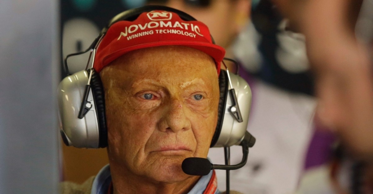 Niki Lauda en el paddock de la Fórmula 1